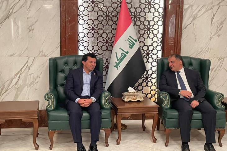 وزير الرياضة يصل العراق لحضور افتتاح خليجي 25